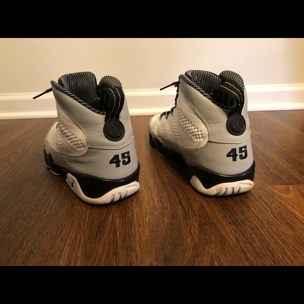 Air Jordan 9 - Barons w box